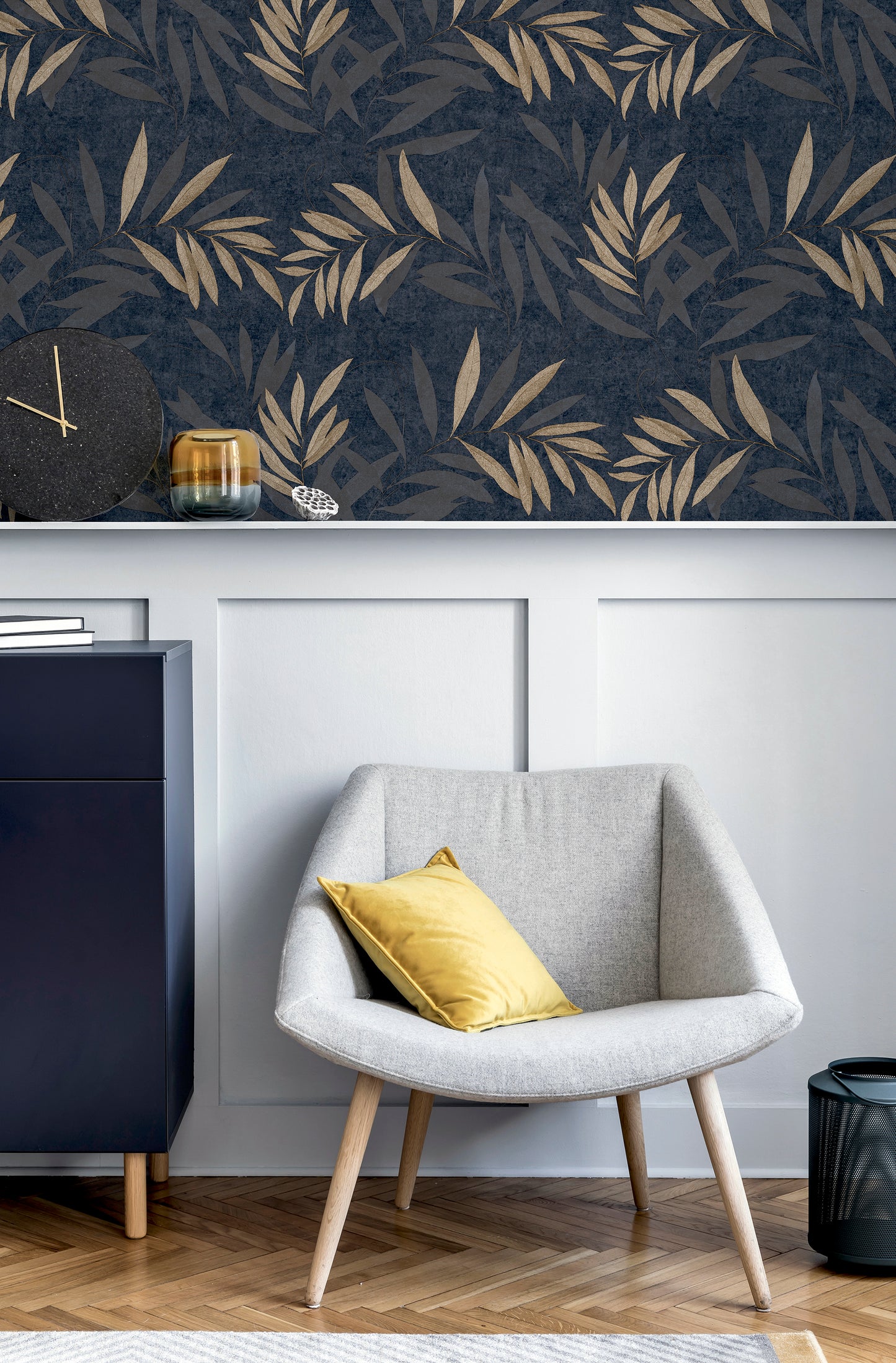 Luxury Leaf Navy Champagne sw6 Wallpaper