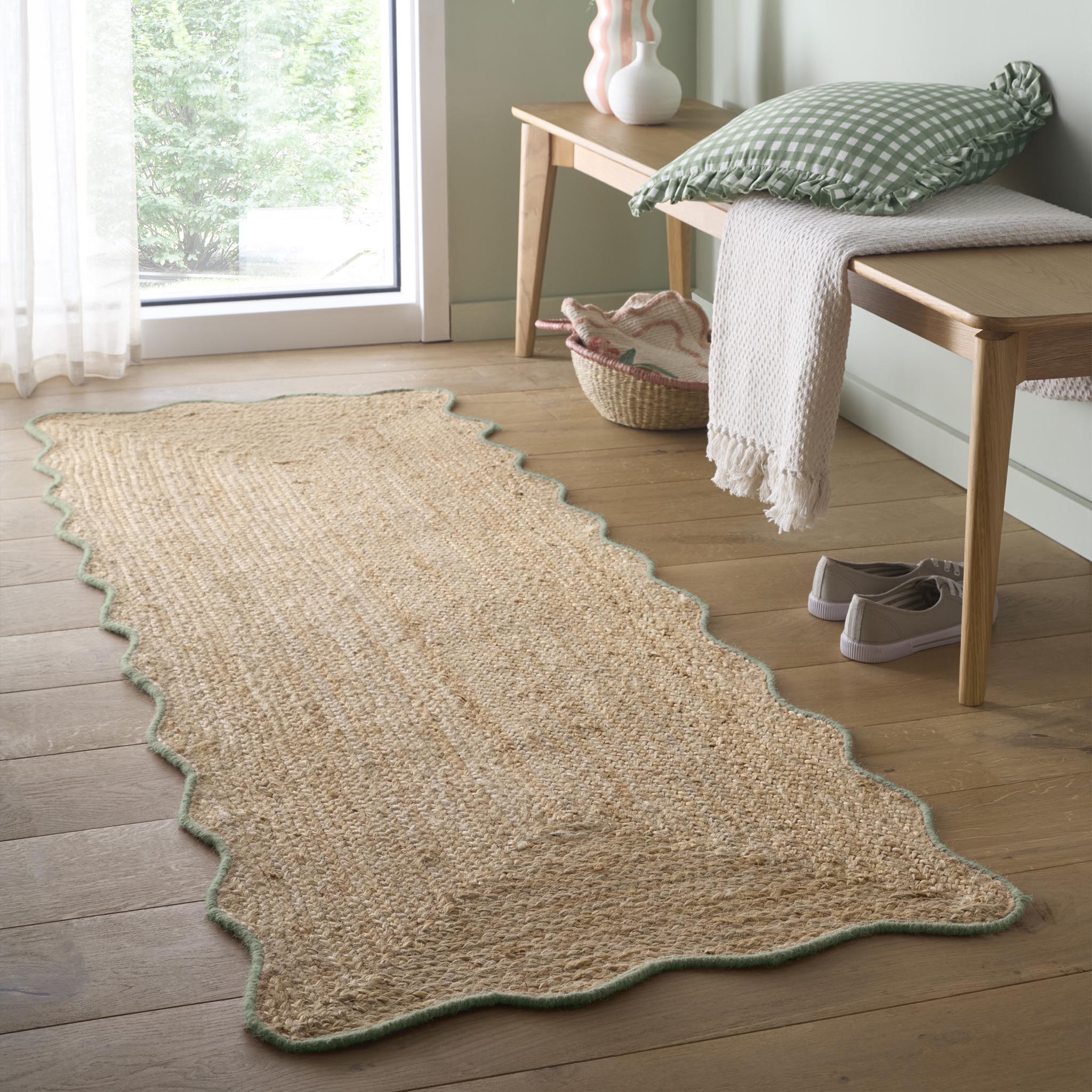 Origins Jute Scalloped Edge Green Rug - handmade