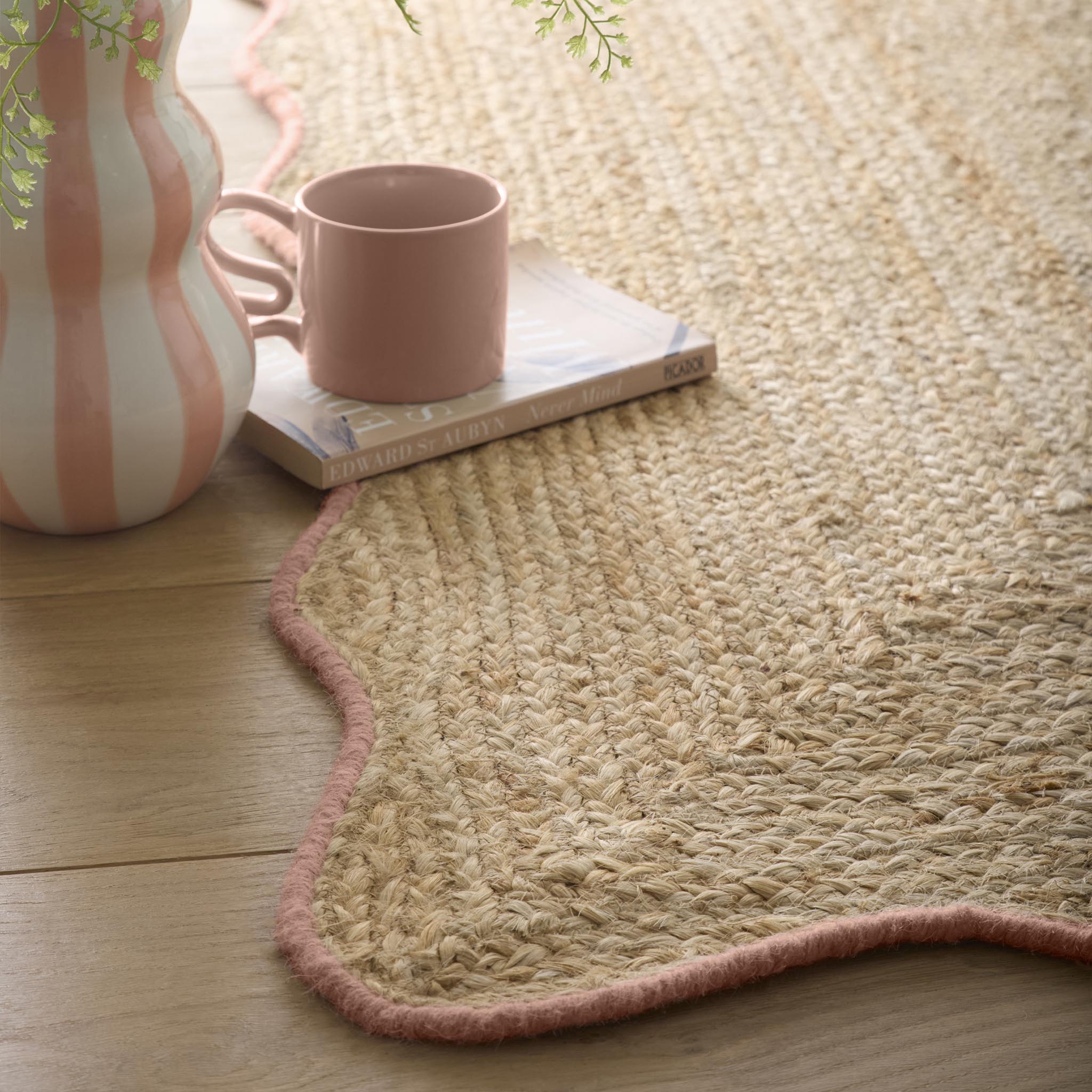 Origins Jute Scalloped Edge Peach Rug - handmade