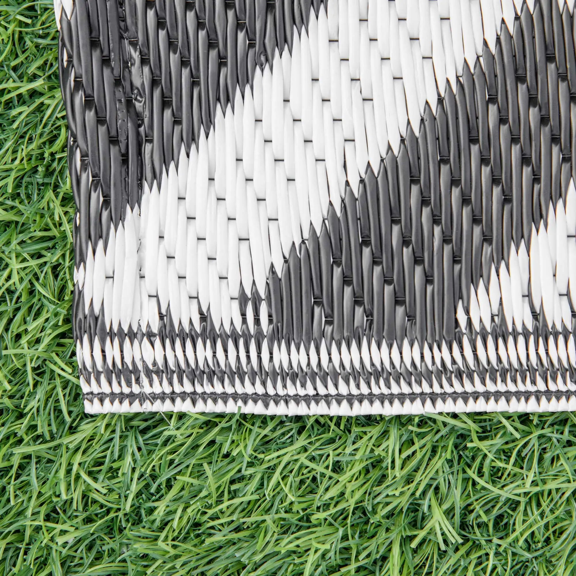Reversible Outdoor Rug - handmade