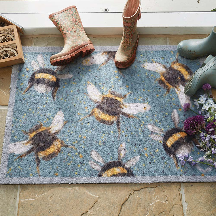 Hug Rug - Bee 3 - handmade