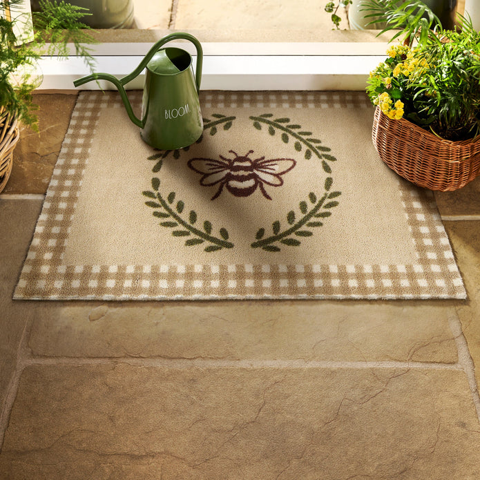 Hug Rug Beehive Beige - handmade