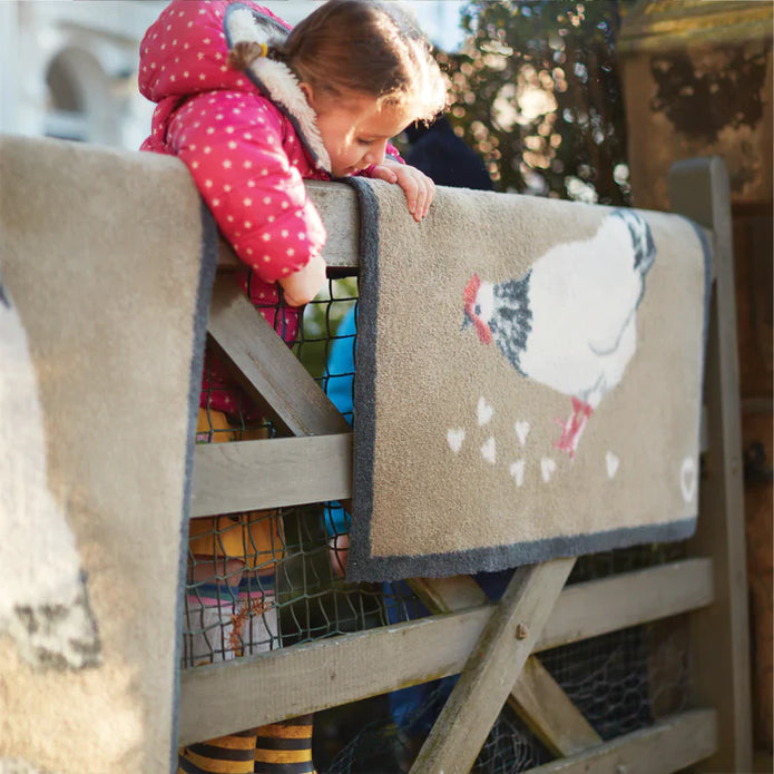 Hug Rug - Chicken 1 - handmade