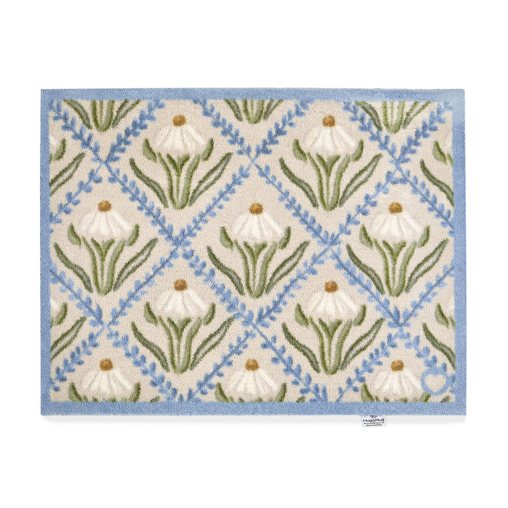 Hug Rug Daisy Trellis - handmade