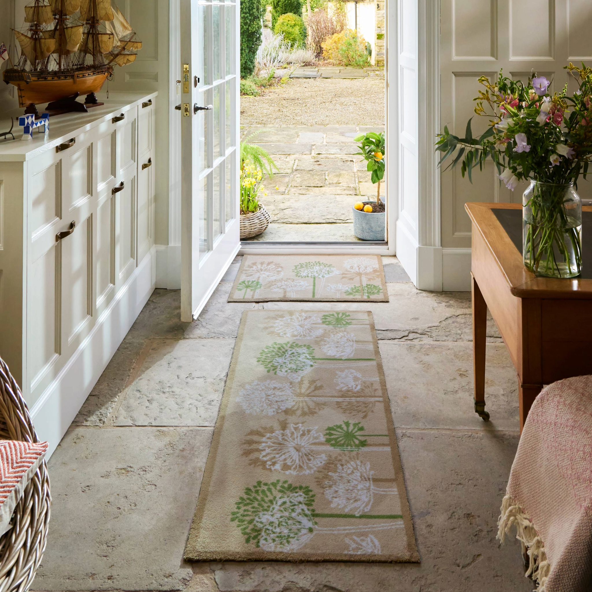 Hug Rug Dandelions - handmade