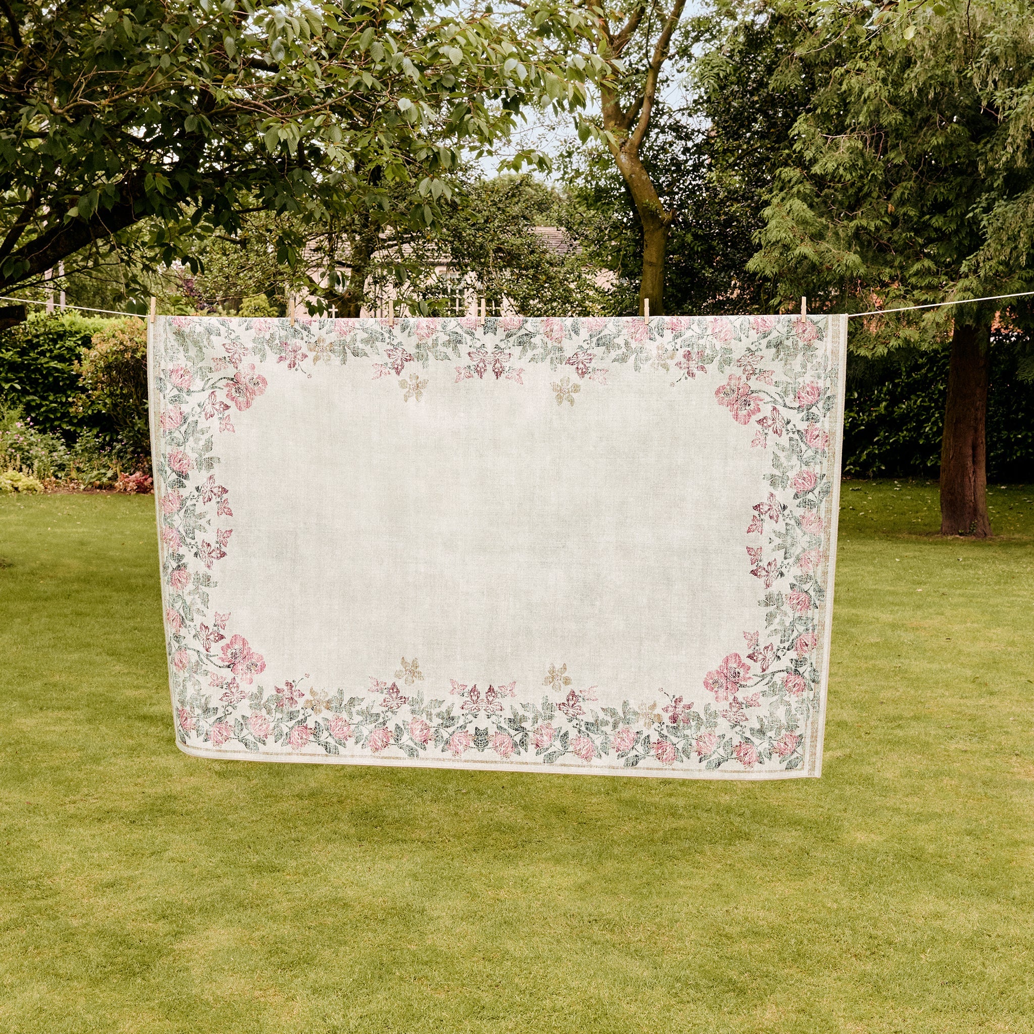 Hug Rug Eco-Washable Botanical Border - handmade