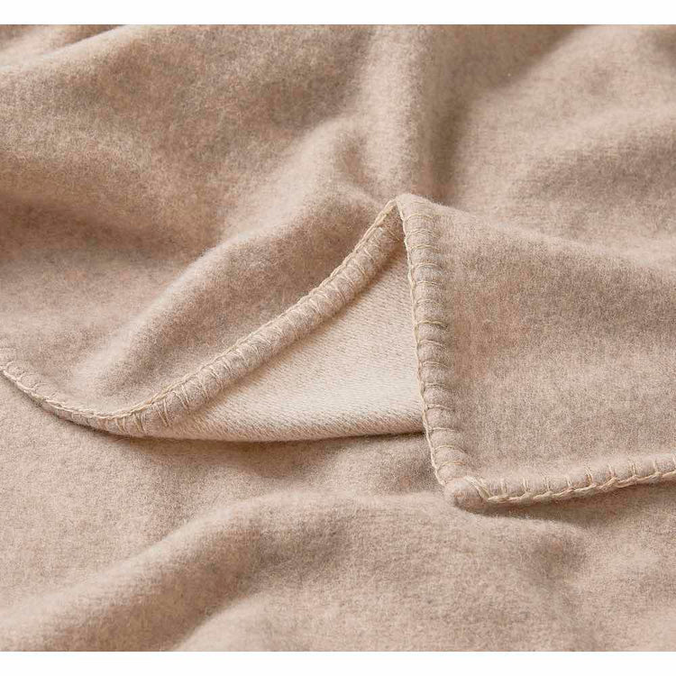 Hug Rug Luxury Wool Throw Sandstone / Mushroom 140X220 - handmade