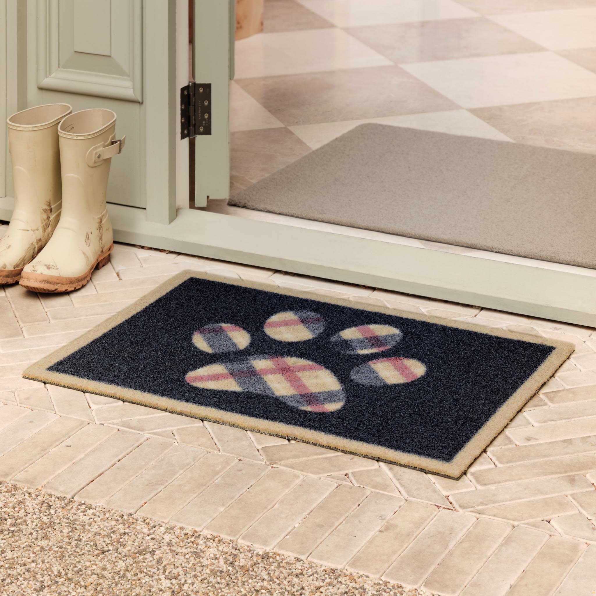Hug Rug Outdoor Tartan Paw - handmade