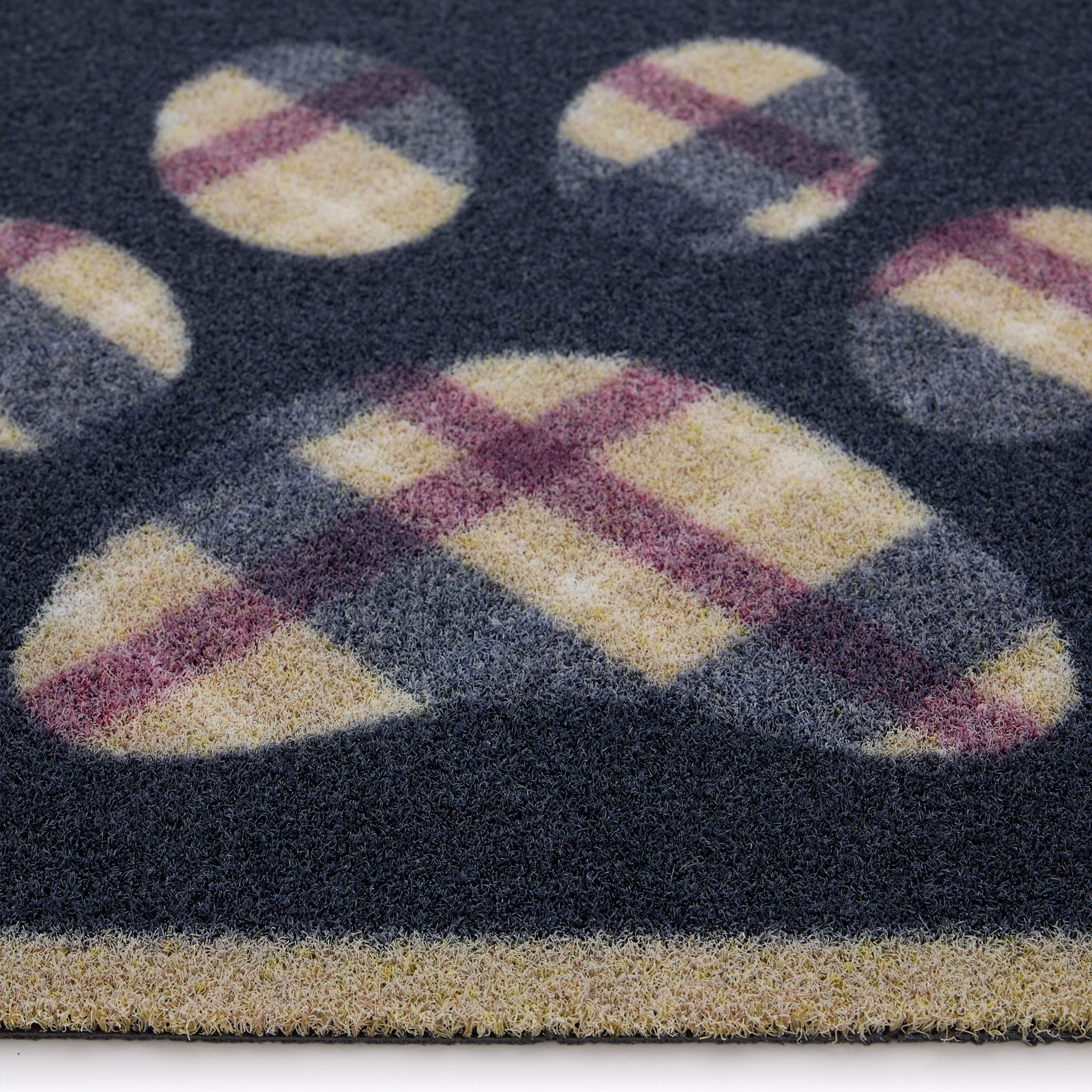 Hug Rug Outdoor Tartan Paw - handmade