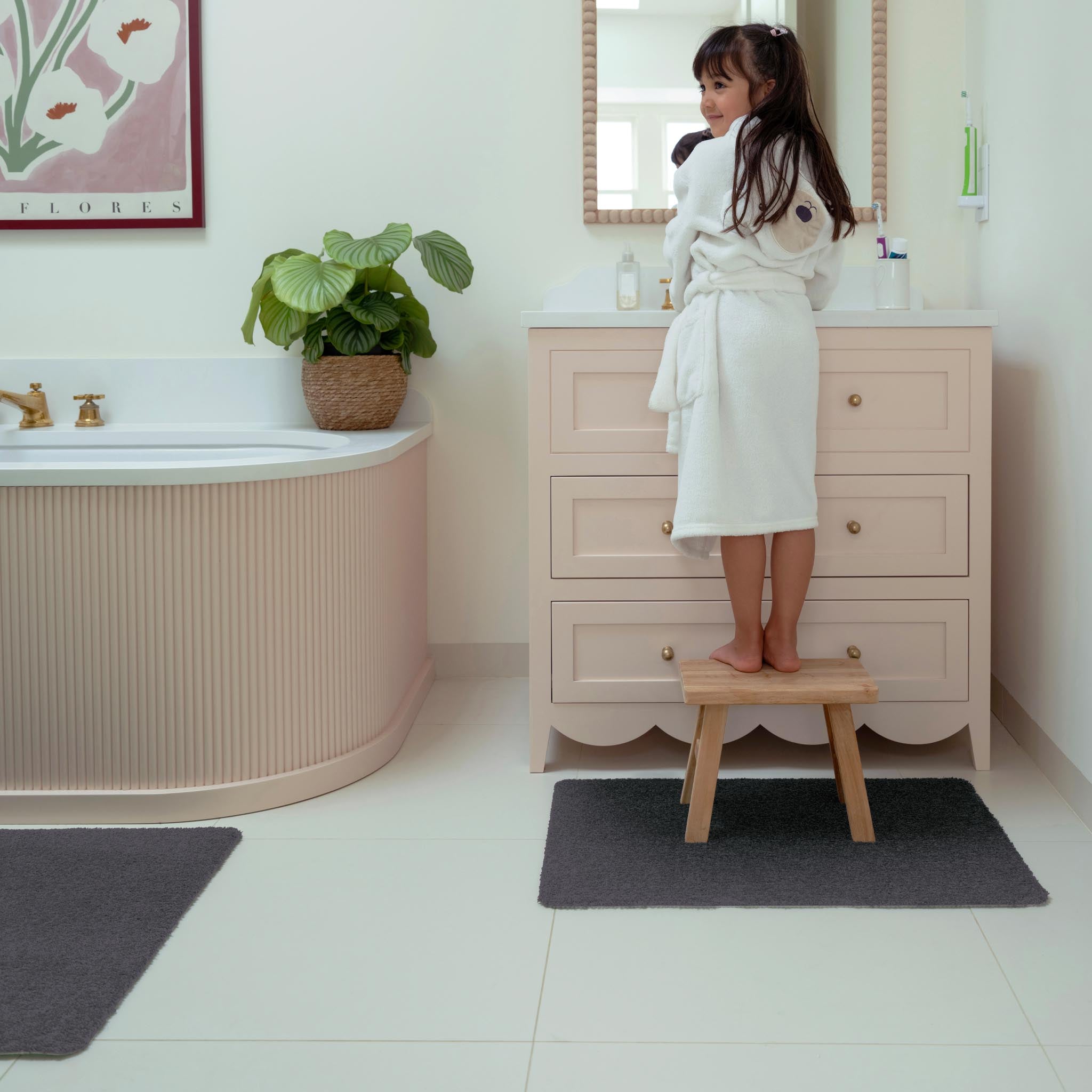 Hug Rug Sense Bath - Charcoal - handmade