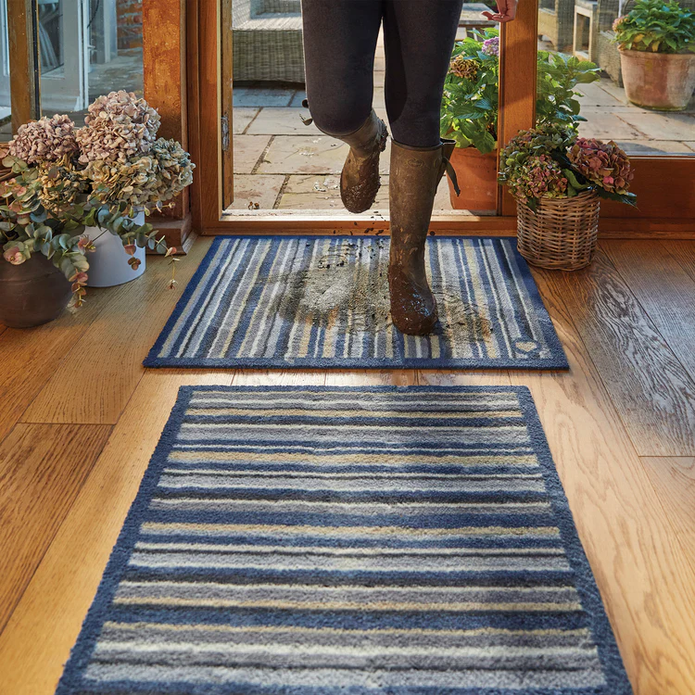 Hug Rug - Stripe 88 - handmade