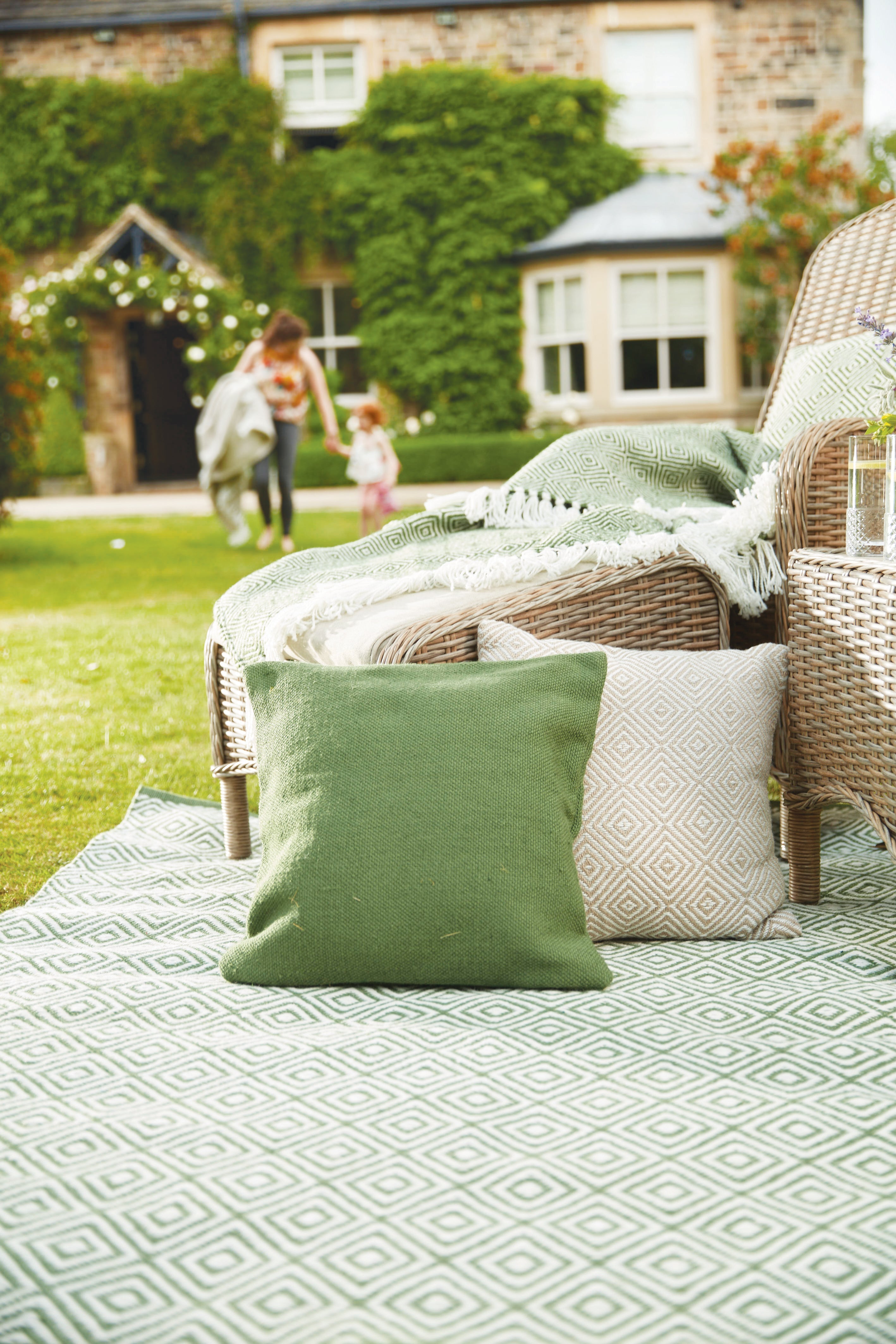 Hug Rug Woven Diamond Rug Dark Green - handmade