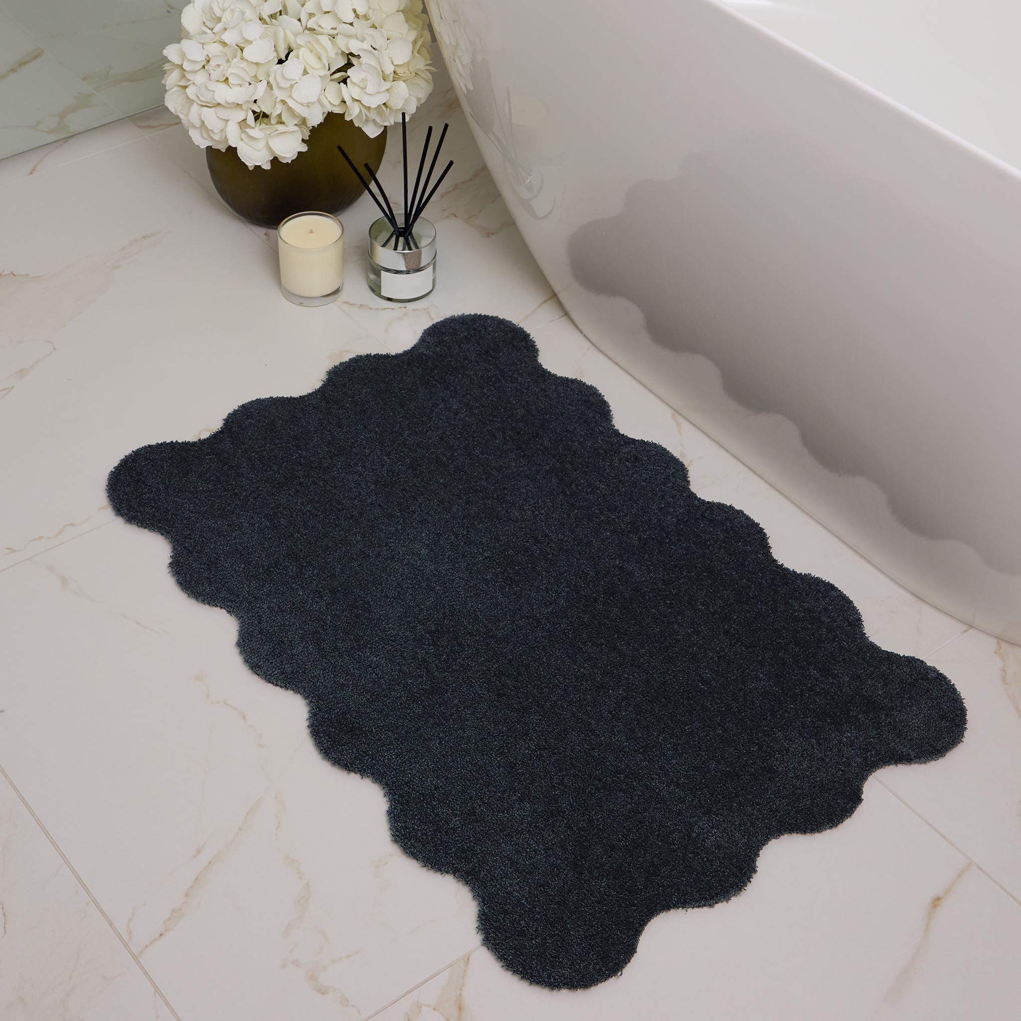 My Mat Soft Bathroom Scallop - handmade