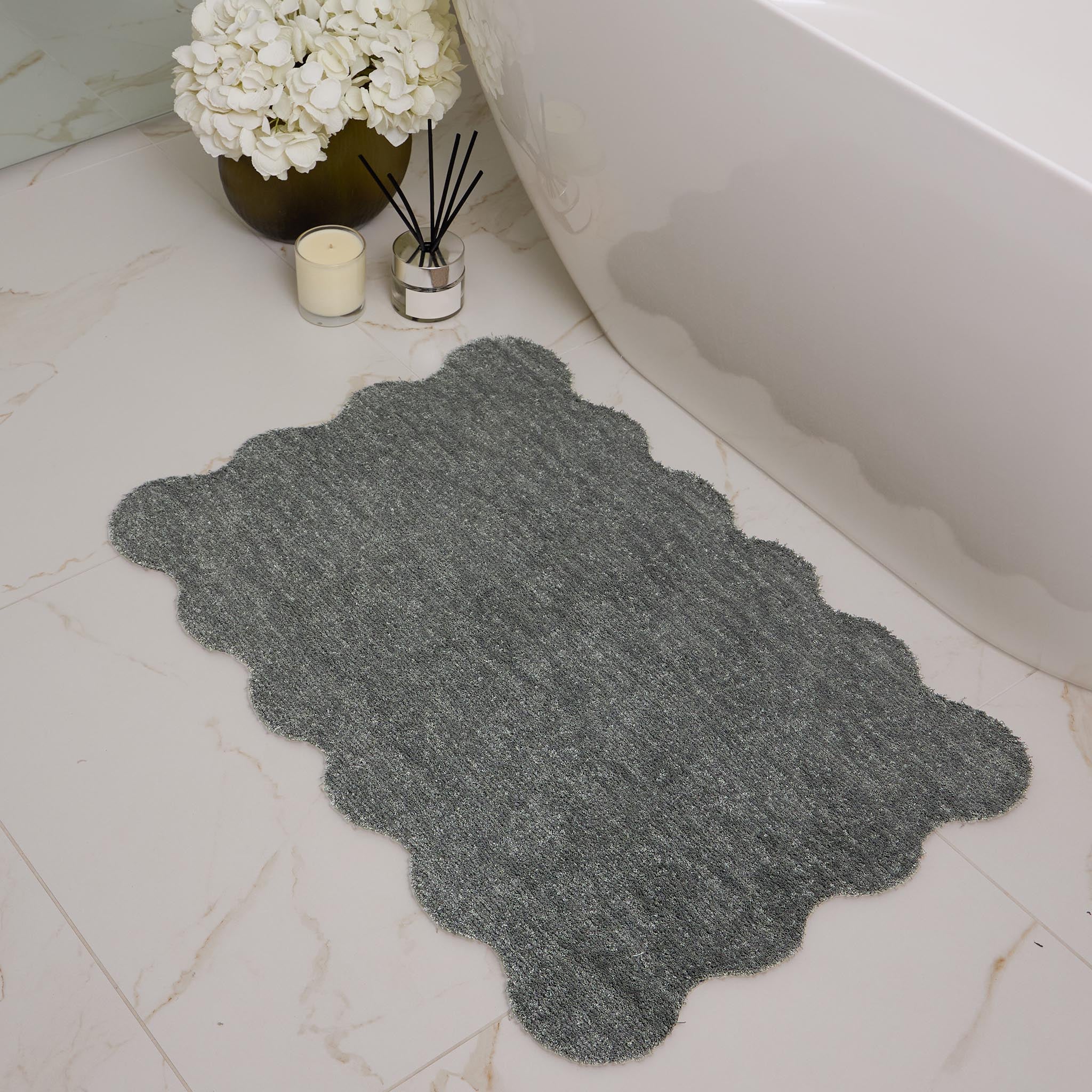 My Mat Soft Bathroom Scallop - handmade