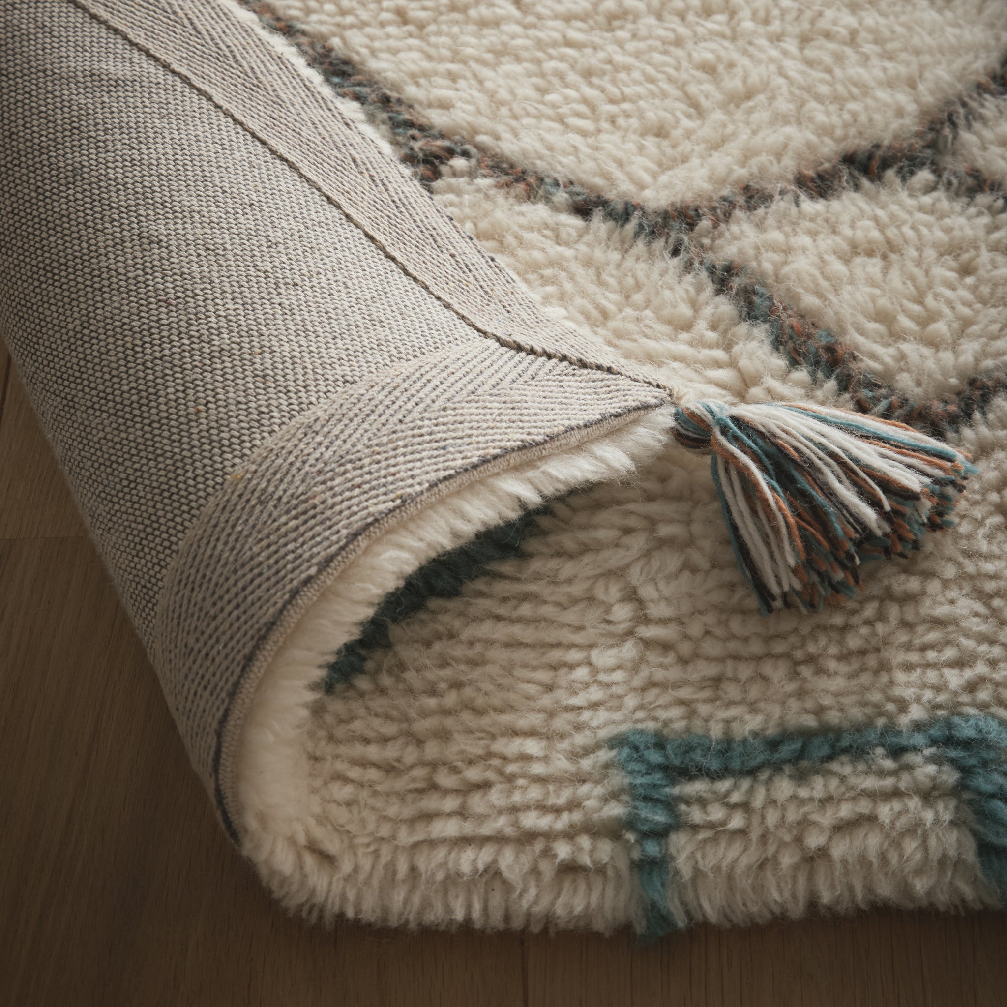 Origins Berber Knotted Chain Ivory/Multi - handmade