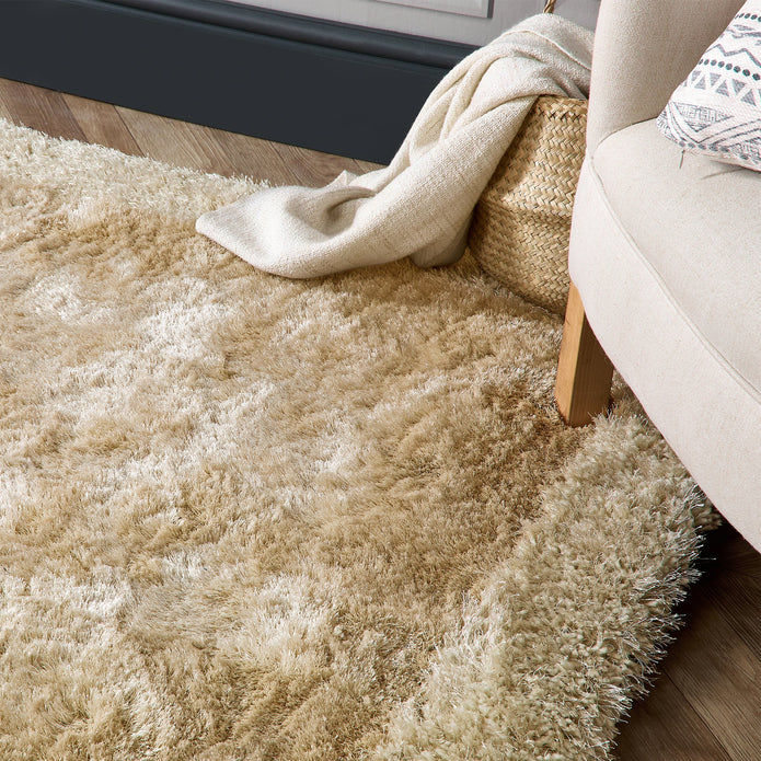 Origins Shimmer Shaggy Border Champagne - handmade