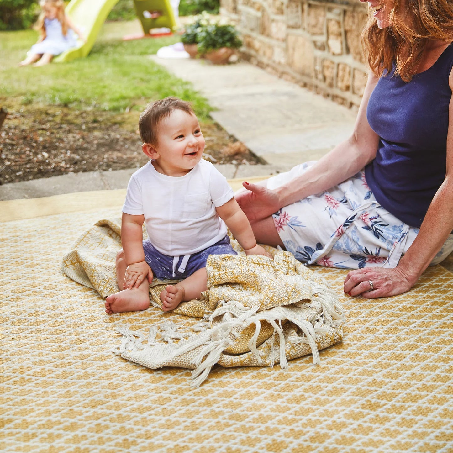 Washable Hug Rug Woven Trellis Rug